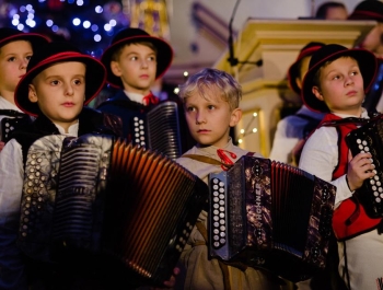 KONCERT PODOPIECZNYCH FUNDACJI BRACI GOLEC W GILOWICACH - zdjęcie12